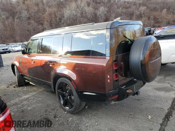 ✅ 2023 Land Rover Defender X-Dynamic SE • VIN: SALE2FEUXP2203144 • Lot: 82884024. Wystawiony na Copart z przebiegiem Nie podano. Bezpłatny archiwum sprzedaży aukcyjnych z USA i szczegółowy raport historii pojazdu na DreamBid. Zdjęcie 2.