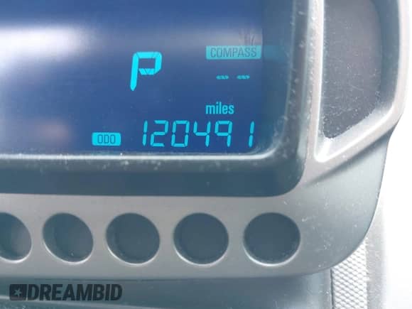 2015 Chevrolet Sonic LT z VIN 1G1JC6SB2F4173171, wystawiony jako IAAI lot #42683819 z przebiegiem 120 491 mil mil oraz . Historia ofert i sprzedaży dostępna na DreamBid. Obrazek 7.