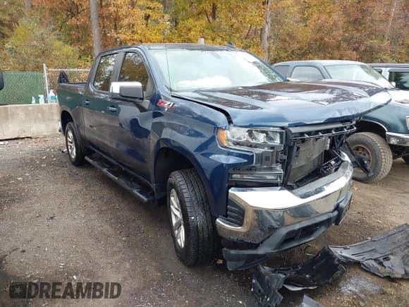 ✅ 2019 Chevrolet Silverado 1500 LT • VIN: 3GCUYDED7KG193050 • Lot: 43537138. Listed on IAAI with Not provided. Free auction sales archive from the USA and detailed vehicle history report at DreamBid. Image 1.