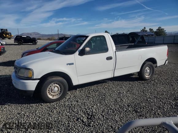 ✅ 1997 Ford F-150 • VIN: 1FTDF1728VKD05450 • Lot: 87286155. Wystawiony na Copart z przebiegiem 110 404 mil. Bezpłatny archiwum sprzedaży aukcyjnych z USA i szczegółowy raport historii pojazdu na DreamBid. Zdjęcie 1.