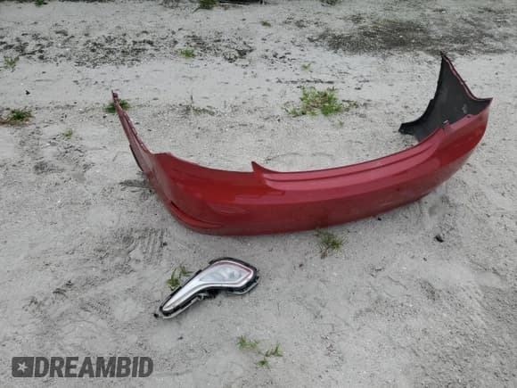 ✅ 2013 Hyundai Accent GLS • VIN: KMHCU4AE5DU462499 • Лот: 68339804. Опубликован ранее на Copart с пробегом 104 780 миль. Бесплатный доступ к архиву аукционных продаж из США и подробный отчёт об истории автомобиля на DreamBid. Изображение 14.