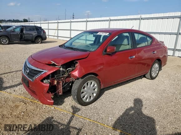 ✅ 2015 Nissan Versa S Plus • VIN: 3N1CN7AP5FL887838 • Лот: 83793795. Опубликован ранее на Copart с пробегом 55 405 миль. Бесплатный доступ к архиву аукционных продаж из США и подробный отчёт об истории автомобиля на DreamBid. Изображение 1.