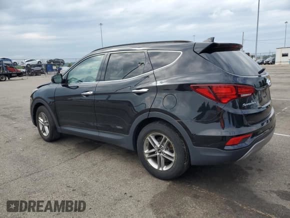 ✅ 2017 Hyundai Santa Fe 2.4L • VIN: 5XYZU3LB9HG425829 • Лот: 62344614. Опубликован ранее на Copart с пробегом Не указан. Бесплатный доступ к архиву аукционных продаж из США и подробный отчёт об истории автомобиля на DreamBid. Изображение 2.