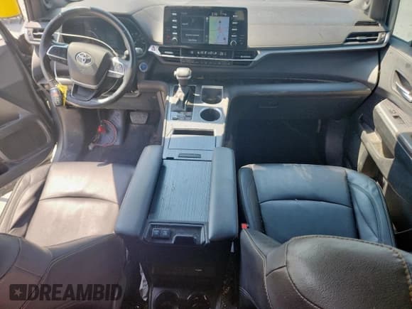 ✅ 2024 Toyota Sienna Woodland Edition • VIN: 5TDCSKFC7RS117069 • Lot: 81463075. Wystawiony na Copart z przebiegiem 234 120 mil. Bezpłatny archiwum sprzedaży aukcyjnych z USA i szczegółowy raport historii pojazdu na DreamBid. Zdjęcie 8.