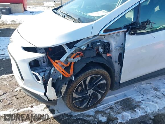 ✅ 2023 Chevrolet Bolt EV 2LT • VIN: 1G1FX6S03P4115015 • Lot: 41544105. Wystawiony na IAAI z przebiegiem 22 964 mil. Bezpłatny archiwum sprzedaży aukcyjnych z USA i szczegółowy raport historii pojazdu na DreamBid. Zdjęcie 6.