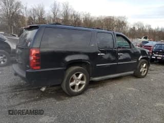 ✅ 2011 Chevrolet Suburban LTZ • VIN: 1GNSKKE37BR278756 • Lot: 81232904. Wystawiony na Copart z przebiegiem 234 444 mil. Bezpłatny archiwum sprzedaży aukcyjnych z USA i szczegółowy raport historii pojazdu na DreamBid. Zdjęcie 3.