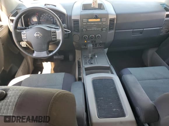 ✅ 2004 Nissan Titan LE • VIN: 1N6AA07A34N546992 • Lot: 65247535. Listed on Copart with 194,720 mi. Free auction sales archive from the USA and detailed vehicle history report at DreamBid. Image 8.