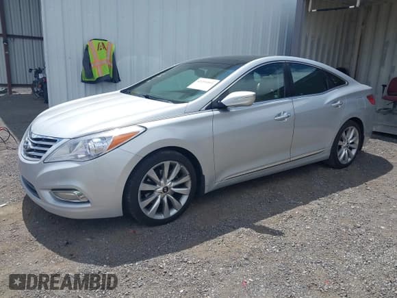 ✅ 2013 Hyundai Azera • VIN: KMHFH4JGXDA329113 • Lot: 42291091. Listed on IAAI with 152,147 mi. Free auction sales archive from the USA and detailed vehicle history report at DreamBid. Image 2.