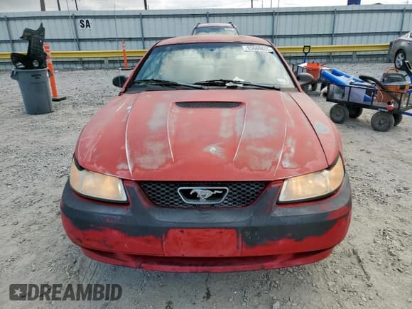 ✅ 1999 Ford Mustang • VIN: 1FAFP4049XF209864 • Лот: 93669885. Опубликован ранее на Copart с пробегом Не указан. Бесплатный доступ к архиву аукционных продаж из США и подробный отчёт об истории автомобиля на DreamBid. Изображение 5.