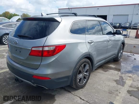 ✅ 2015 Hyundai Santa Fe Limited • VIN: KM8SN4HF3FU110855 • Лот: 42031780. Опубликован ранее на IAAI с пробегом 161 259 миль. Бесплатный доступ к архиву аукционных продаж из США и подробный отчёт об истории автомобиля на DreamBid. Изображение 4.
