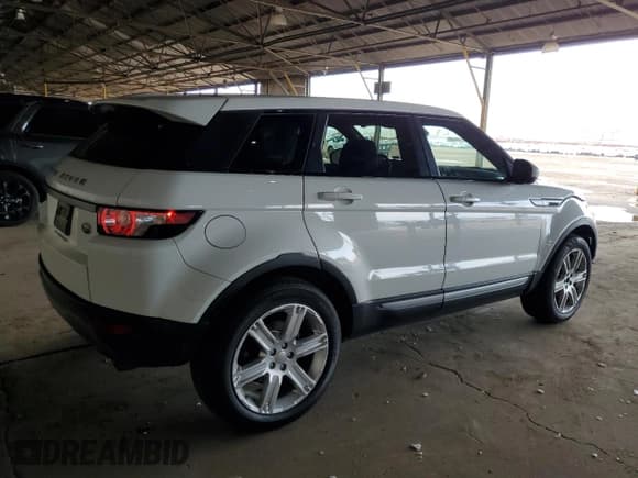 ✅ 2015 Land Rover Range Rover Evoque Pure Plus • VIN: SALVP2BG2FH023922 • Lot: 86274615. Listed on Copart with 103,702 mi. Free auction sales archive from the USA and detailed vehicle history report at DreamBid. Image 3.