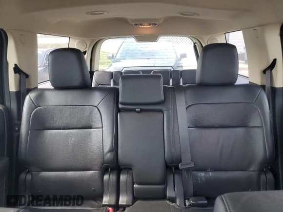 ✅ 2015 Ford Flex Limited • VIN: 2FMHK6D80FBA04682 • Лот: 71086015. Опубликован ранее на Copart с пробегом 132 759 миль. Бесплатный доступ к архиву аукционных продаж из США и подробный отчёт об истории автомобиля на DreamBid. Изображение 10.