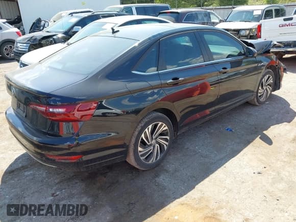 ✅ 2020 Volkswagen Jetta SEL • VIN: 3VWE57BU8LM083031 • Лот: 43027934. Опубликован ранее на IAAI с пробегом 80 247 миль. Бесплатный доступ к архиву аукционных продаж из США и подробный отчёт об истории автомобиля на DreamBid. Изображение 4.