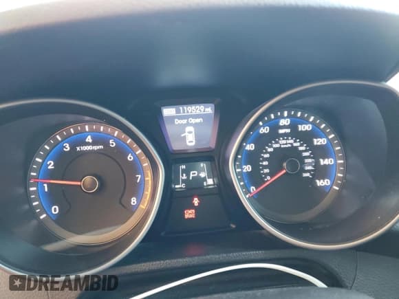 ✅ 2013 Hyundai Elantra • VIN: KMHD35LE6DU129979 • Lot: 86188395. Listed on Copart with 119,529 mi. Free auction sales archive from the USA and detailed vehicle history report at DreamBid. Image 9.