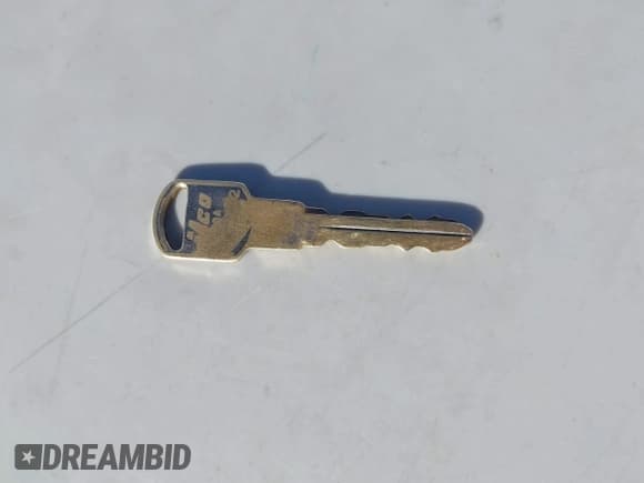 ✅ 2001 Chevrolet Silverado 2500HD LS • VIN: 1GCHK29G61E281556 • Лот: 42953227. Опубликован ранее на IAAI с пробегом 272 150 миль. Бесплатный доступ к архиву аукционных продаж из США и подробный отчёт об истории автомобиля на DreamBid. Изображение 11.