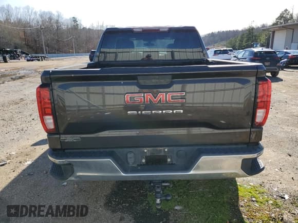 ✅ 2021 GMC Sierra 1500 • VIN: 1GTU9AEF4MZ305836 • Lot: 87507775. Wystawiony na Copart z przebiegiem 56 126 mil. Bezpłatny archiwum sprzedaży aukcyjnych z USA i szczegółowy raport historii pojazdu na DreamBid. Zdjęcie 6.
