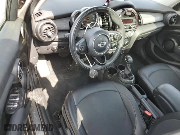 ✅ 2015 MINI Hardtop 4 Door • VIN: WMWXS5C53FT829954 • Lot: 84423345. Listed on Copart with 78,429 mi. Free auction sales archive from the USA and detailed vehicle history report at DreamBid. Image 8.