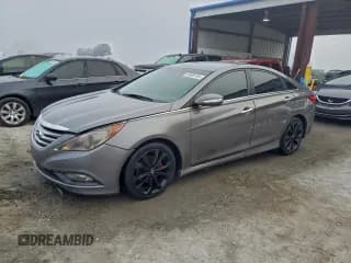 ✅ 2014 Hyundai Sonata SE • VIN: 5NPEC4AC6EH835544 • Лот: 93509735. Опубликован ранее на Copart с пробегом 158 991 миль. Бесплатный доступ к архиву аукционных продаж из США и подробный отчёт об истории автомобиля на DreamBid. Изображение 1.