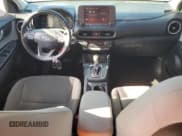 ✅ 2022 Hyundai Kona SEL • VIN: KM8K32AB6NU870455 • Лот: 72323794. Опубликован ранее на Copart с пробегом 50 915 миль. Бесплатный доступ к архиву аукционных продаж из США и подробный отчёт об истории автомобиля на DreamBid. Изображение 8.