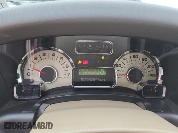 ✅ 2013 Ford Expedition Max XLT • VIN: 1FMJK1H50DEF55765 • Лот: 90112275. Опубликован ранее на Copart с пробегом 217 753 миль. Бесплатный доступ к архиву аукционных продаж из США и подробный отчёт об истории автомобиля на DreamBid. Изображение 9.