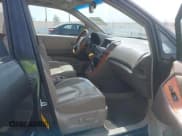 ✅ 2002 Lexus RX 300 • VIN: JTJGF10U420138288 • Lot: 42360614. Listed on IAAI with 136,583 mi. Free auction sales archive from the USA and detailed vehicle history report at DreamBid. Image 5.