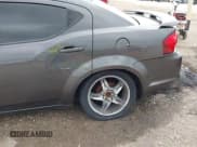 ✅ 2014 Dodge Avenger SE • VIN: 1C3CDZAG0EN224241 • Лот: 41524163. Опубликован ранее на IAAI с пробегом Не указан. Бесплатный доступ к архиву аукционных продаж из США и подробный отчёт об истории автомобиля на DreamBid. Изображение 13.