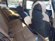 ✅ 2008 BMW 5 Series 550i • VIN: WBANW53518CT54786 • Lot: 41546342. Wystawiony na IAAI z przebiegiem 121 094 mil. Bezpłatny archiwum sprzedaży aukcyjnych z USA i szczegółowy raport historii pojazdu na DreamBid. Zdjęcie 8.