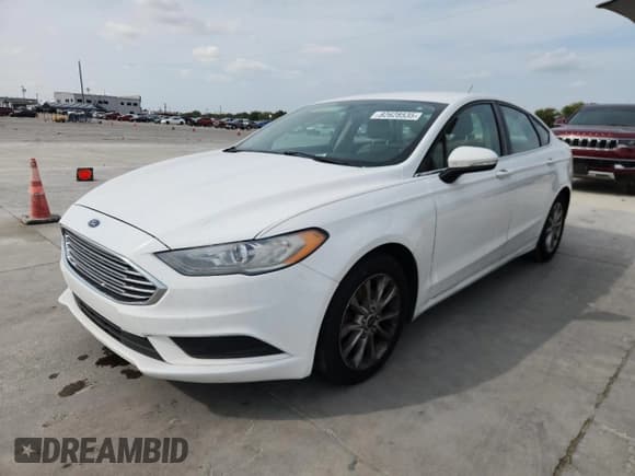 ✅ 2017 Ford Fusion SE • VIN: 3FA6P0HD6HR269716 • Лот: 82628535. Опубликован ранее на Copart с пробегом 130 746 миль. Бесплатный доступ к архиву аукционных продаж из США и подробный отчёт об истории автомобиля на DreamBid. Изображение 1.