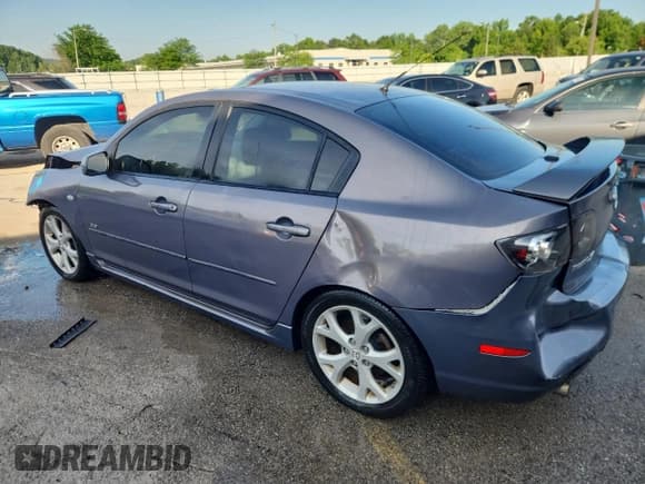 ✅ 2008 Mazda 3 S GT • VIN: JM1BK323381142411 • Lot: 61833815. Listed on Copart with 139,995 mi. Free auction sales archive from the USA and detailed vehicle history report at DreamBid. Image 2.