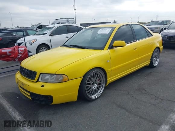 ✅ 2001 Audi S4 • VIN: WAURD68DX1A092488 • Лот: 42837837. Опубликован ранее на IAAI с пробегом 156 158 миль. Бесплатный доступ к архиву аукционных продаж из США и подробный отчёт об истории автомобиля на DreamBid. Изображение 2.