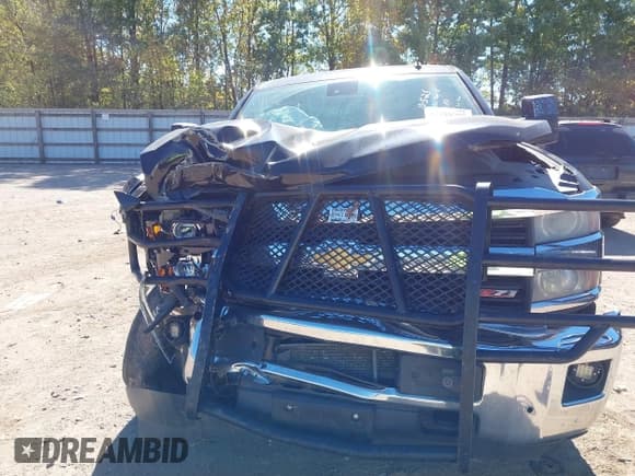 ✅ 2015 Chevrolet Silverado 2500HD LTZ • VIN: 1GC1KWE89FF117551 • Лот: 43428295. Опубликован ранее на IAAI с пробегом 327 618 миль. Бесплатный доступ к архиву аукционных продаж из США и подробный отчёт об истории автомобиля на DreamBid. Изображение 12.