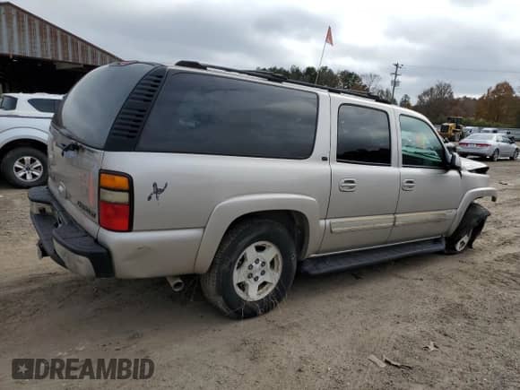 2004 Chevrolet Suburban LT с VIN 3GNEC16ZX4G288207, выставлен на аукционе Copart как лот 85116434 с пробегом Не указан миль и Чистый • Clean title. История ставок и продаж доступна на DreamBid. Изображение 3.