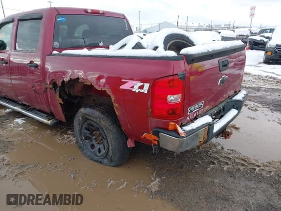 ✅ 2007 Chevrolet Silverado 1500 1LT • VIN: 2GCEK13M571511531 • Лот: 43539024. Опубликован ранее на IAAI с пробегом Не указан. Бесплатный доступ к архиву аукционных продаж из США и подробный отчёт об истории автомобиля на DreamBid. Изображение 6.