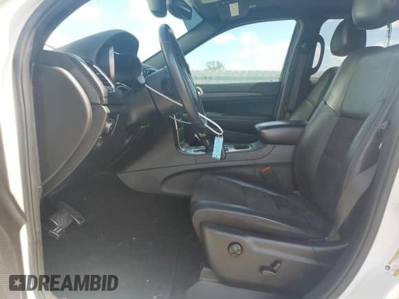 ✅ 2019 Jeep Grand Cherokee Upland • VIN: 1C4RJEAG4KC615875 • Lot: 81546835. Listed on Copart with 70,605 mi. Free auction sales archive from the USA and detailed vehicle history report at DreamBid. Image 7.