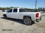 ✅ 2007 Chevrolet Silverado 2500HD LTZ • VIN: 1GCHK23697F567551 • Lot: 91667565. Wystawiony na Copart z przebiegiem 145 983 mil. Bezpłatny archiwum sprzedaży aukcyjnych z USA i szczegółowy raport historii pojazdu na DreamBid. Zdjęcie 2.