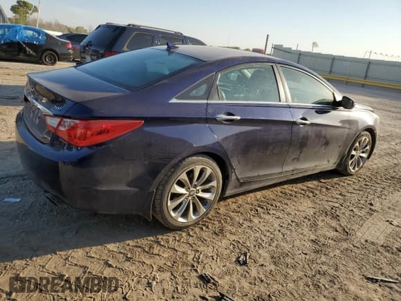 ✅ 2011 Hyundai Sonata SE • VIN: 5NPEC4AB8BH212820 • Lot: 73716554. Listed on Copart with 143,751 mi. Free auction sales archive from the USA and detailed vehicle history report at DreamBid. Image 3.