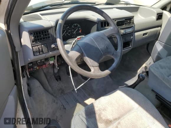 ✅ 1995 Volkswagen EuroVan • VIN: WV2EE0702SH034962 • Lot: 67415175. Listed on Copart with 172,413 mi. Free auction sales archive from the USA and detailed vehicle history report at DreamBid. Image 8.