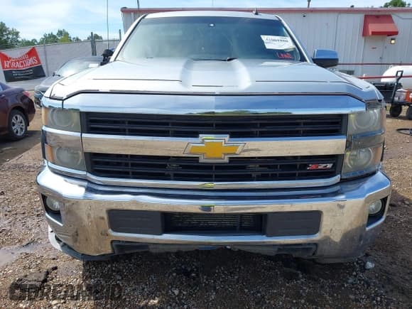 ✅ 2015 Chevrolet Silverado 2500HD LT • VIN: 1GC1KVE88FF156755 • Lot: 43061880. Listed on IAAI with 240,165 mi. Free auction sales archive from the USA and detailed vehicle history report at DreamBid. Image 21.