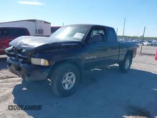 1999 Dodge 1500 with VIN 1B7HF13Z1XJ557246, listed as a IAAI auction lot 43432000 with 120,909 mi miles and . Bid and sale history available at DreamBid. Image 1.