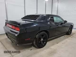 2013 Dodge Challenger SXT с VIN 2C3CDYAGXDH524175, выставлен на аукционе Copart как лот 85682175 с пробегом 109 735 миль миль и Чистый • Clean title. История ставок и продаж доступна на DreamBid. Изображение 3.