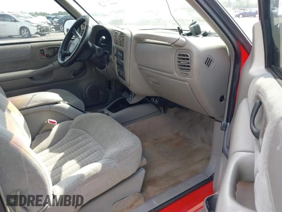 ✅ 1999 Chevrolet S-10 LS • VIN: 1GCCS14X7XK140243 • Лот: 42440979. Опубликован ранее на IAAI с пробегом 167 672 миль. Бесплатный доступ к архиву аукционных продаж из США и подробный отчёт об истории автомобиля на DreamBid. Изображение 5.