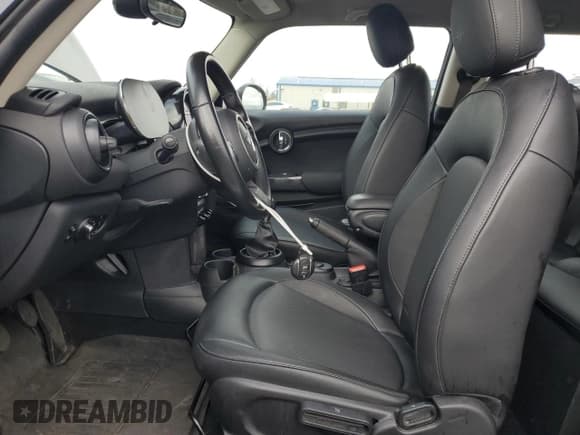 ✅ 2023 MINI Hardtop Cooper • VIN: WMW33DH06P2S67123 • Lot: 91711805. Listed on Copart with 59,339 mi. Free auction sales archive from the USA and detailed vehicle history report at DreamBid. Image 7.