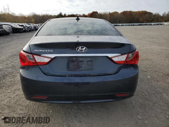 ✅ 2012 Hyundai Sonata GLS • VIN: 5NPEB4AC7CH462501 • Lot: 78025924. Listed on Copart with 140,362 mi. Free auction sales archive from the USA and detailed vehicle history report at DreamBid. Image 6.
