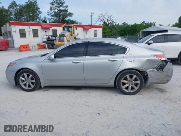 ✅ 2013 Acura TL • VIN: 19UUA8F27DA016767 • Lot: 42082878. Listed on IAAI with 121,058 mi. Free auction sales archive from the USA and detailed vehicle history report at DreamBid. Image 14.