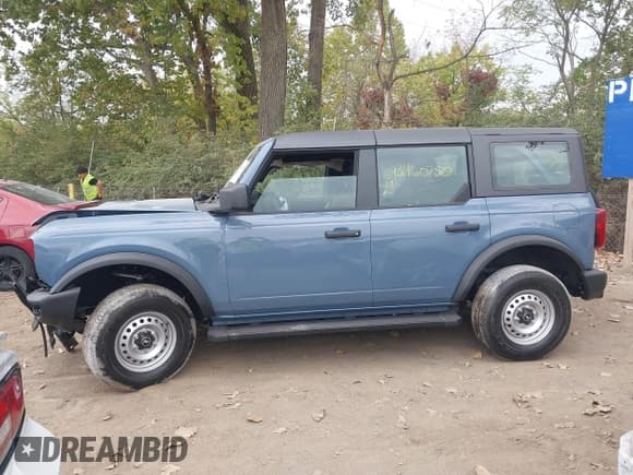 ✅ 2025 Ford Bronco • VIN: 1FMDE6BHXSLA94457 • Lot: 43460750. Listed on IAAI with 2,283 mi. Free auction sales archive from the USA and detailed vehicle history report at DreamBid. Image 14.