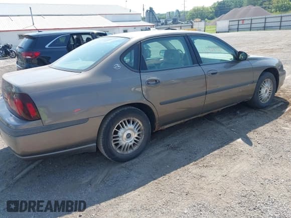 ✅ 2002 Chevrolet Impala • VIN: 2G1WF55K229386132 • Lot: 42920861. Wystawiony na IAAI z przebiegiem 207 355 mil. Bezpłatny archiwum sprzedaży aukcyjnych z USA i szczegółowy raport historii pojazdu na DreamBid. Zdjęcie 4.
