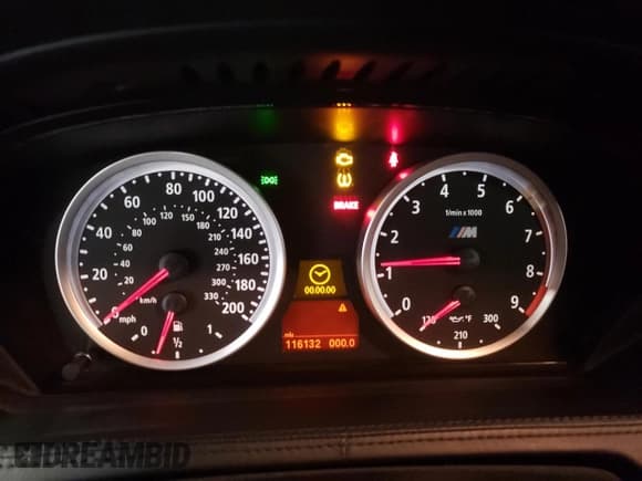 ✅ 2007 BMW 6 Series M6 • VIN: WBSEH93527CY24187 • Лот: 85204545. Опубликован ранее на Copart с пробегом 116 132 миль. Бесплатный доступ к архиву аукционных продаж из США и подробный отчёт об истории автомобиля на DreamBid. Изображение 9.