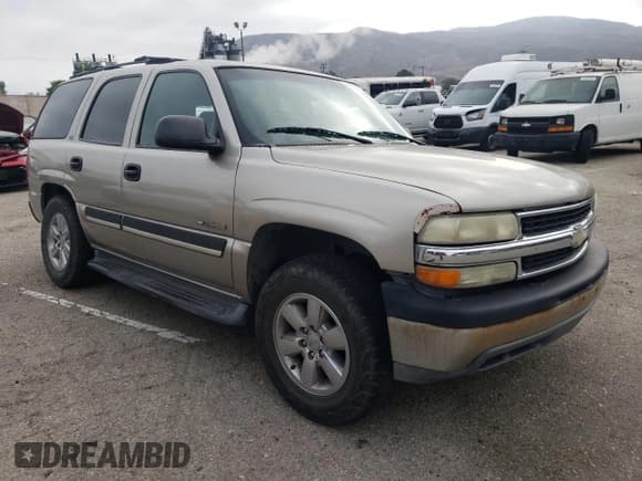 ✅ 2002 Chevrolet Tahoe LS • VIN: 1GNEC13V02R172576 • Lot: 81952655. Listed on Copart with 188,843 mi. Free auction sales archive from the USA and detailed vehicle history report at DreamBid. Image 4.
