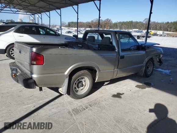 ✅ 2001 Chevrolet S-10 • VIN: 1GCCS14511K133200 • Лот: 85763044. Опубликован ранее на Copart с пробегом 154 645 миль. Бесплатный доступ к архиву аукционных продаж из США и подробный отчёт об истории автомобиля на DreamBid. Изображение 3.
