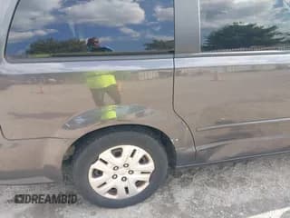 ✅ 2015 Dodge Grand Caravan American Value • VIN: 2C4RDGBG3FR533313 • Lot: 43265849. Wystawiony na IAAI z przebiegiem 194 917 mil. Bezpłatny archiwum sprzedaży aukcyjnych z USA i szczegółowy raport historii pojazdu na DreamBid. Zdjęcie 6.